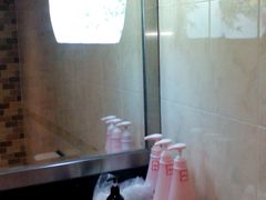-菩提慧宾养生堂(梦幻亮点世界公园店)