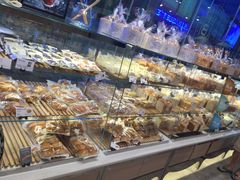 -巴黎贝甜(大宁国际商业广场店)