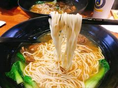-牛吃草牛肉面(甬港南路店)