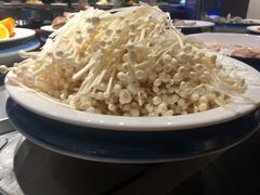 金针菇-钱小主·自助回旋烤肉火锅餐厅(东方新天地店)