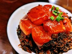 梅干菜扣肉-咸亨酒店•非遗绍兴菜•中华老字号(堂吃餐厅)