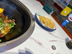 -雪乡人家东北菜·铁锅炖一切(高斯路店)