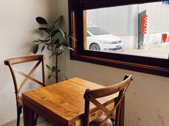 靠窗位-AHAVA·Fang Baking Studio