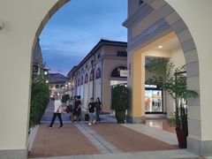 -佛罗伦萨小镇广佛名品奥特莱斯(疏港路店)