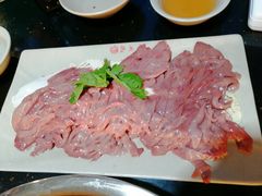 -茅草房·河畔园林火锅