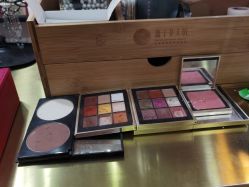 -盘子女人坊生日照·摄影馆(华强店)