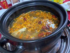 -花苑美食横琴生蚝火锅(拱北粤华路店)