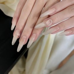 -赢韵美甲美睫瑞士净斑中心