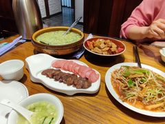 奶汤蒲菜-泉畔人家·老济南经典鲁菜(大明湖店)