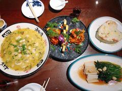 -八大碗·地道东北菜(中街店)