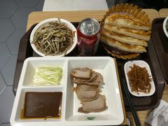 -李连贵熏肉大饼(金隅嘉品Mall店)
