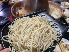 -果松木炭酸菜铜火锅·外婆参鸡汤