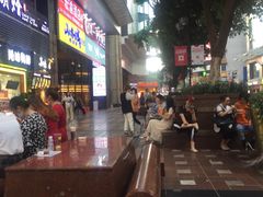 -八一路好吃街(雨田商务大厦店)