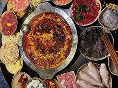-洞亭火锅(防空洞总店)