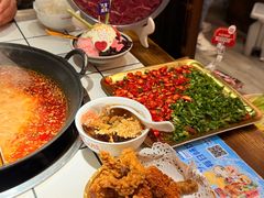 -热火朝天鲜切牛肉火锅(南强街巷店)