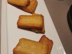 黄金脆带鱼-荣轩(新荣记环球金融中心店)
