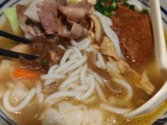 -鑫花溪牛肉米粉(东环大润发店)