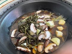 -铁锅炖灶台鱼老三炖鱼馆