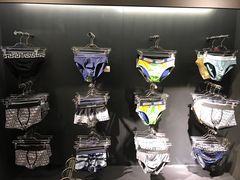 -MFO时尚折扣店