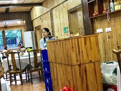大堂-邱记私房菜·十八年本地菜