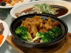 鸡爪焖花胶-南园酒家(前进路店)