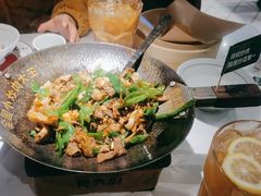-费大厨辣椒炒肉(高铁吾悦广场店)