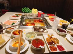 -海底捞火锅鲜切牛肉主题店(长寿路店)