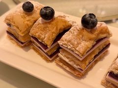 芝士蓝莓拿破仑-利苑酒家(宜安广场店)
