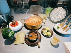 -罗勒家·养生火锅· Bistro(大望路店)