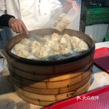 期望有点大，得粘醋吃，单独吃会有点油腻，牛肉大葱的