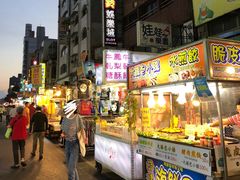 -六合夜市