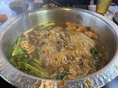 煎肉-牛武士寿喜烧·和牛火锅自助(全球首店)