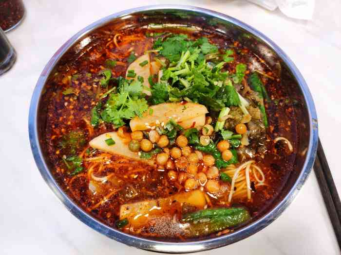 叼嘴巴儿重庆粉面(梅林店)-"吃过无数次总店的叼嘴巴,竟然在梅林也开