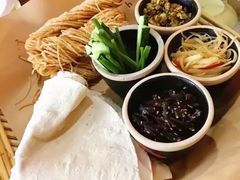 -丁里羊肉小镇(天鹅湖总店)