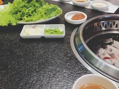 -草家酱蟹炭火烤肉店(珲春南路一店)
