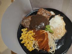 -汤姆家的牛排意面披萨(融创茂店)