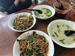 -三百碗宝应长鱼面(板仓街店)