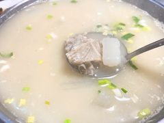 -余杨鸭鸭餐厅