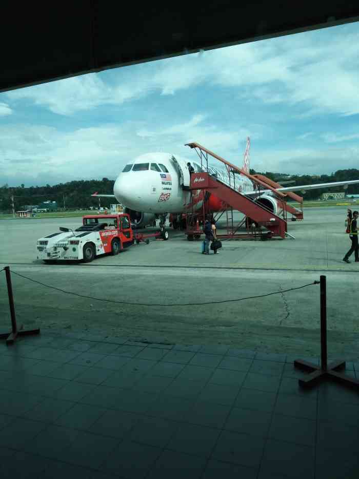 亚庇国际机场-"【观景】亚庇,真的是一座很适合看日落的.