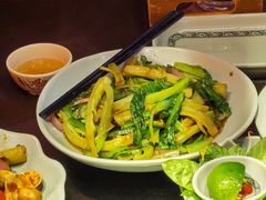 -大头虾越式风味餐厅(光明广场店)