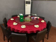 包厢-美味海鲜大排档(明发美食地标店)