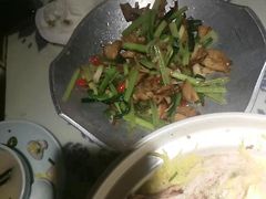 -卢大鲜鱼头捞饭(美利广场店)