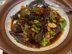 -黄泥岗·地道湖北菜(奥特莱斯店)