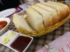 槽子面包切片-华梅西餐厅(哈尔滨中央大街店)
