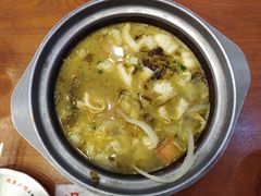 -周鱼小馆石锅酸菜鱼(活力汇店)