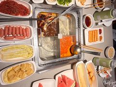 -海底捞火锅(新松江路生日主题店)