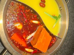 -小天鹅火锅·一线江景洪鼎旗舰店(洪崖洞店)