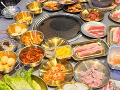 -哈哈碳都·牛肋条无限自助烤肉(台江万达店)