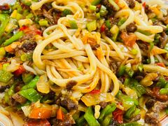 -歹歹的加个面过油肉拌面