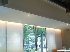 -阿瓦山寨·湘菜现炒·剁椒鱼头王(咸阳总店)